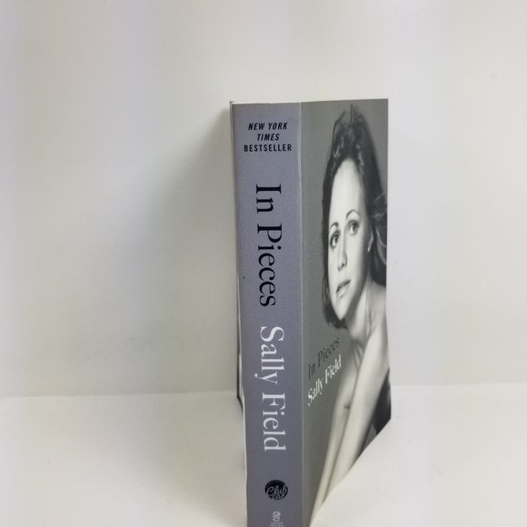 In Pieces Sally Field Book Soft cover - Picture 6 of 8